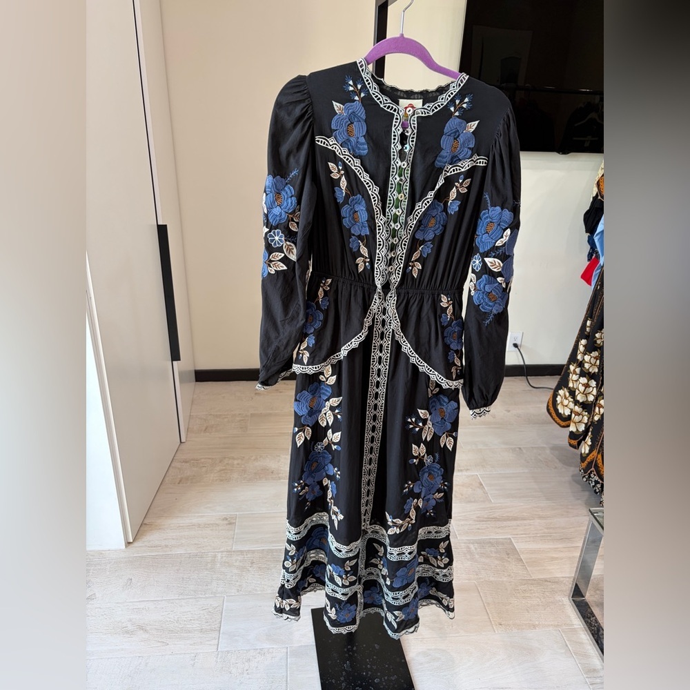 Farm Rio: Black Bold Flowers Long Sleeve Midi Dress - Picture 8 of 16